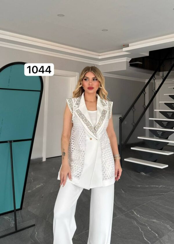 1044TATU Top and down With Vest