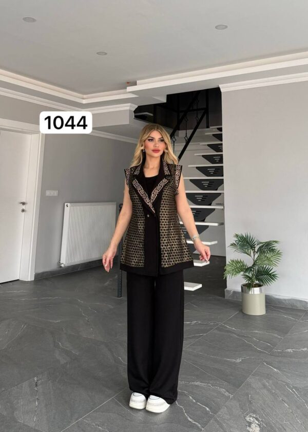 1044TATU Top and down With Vest