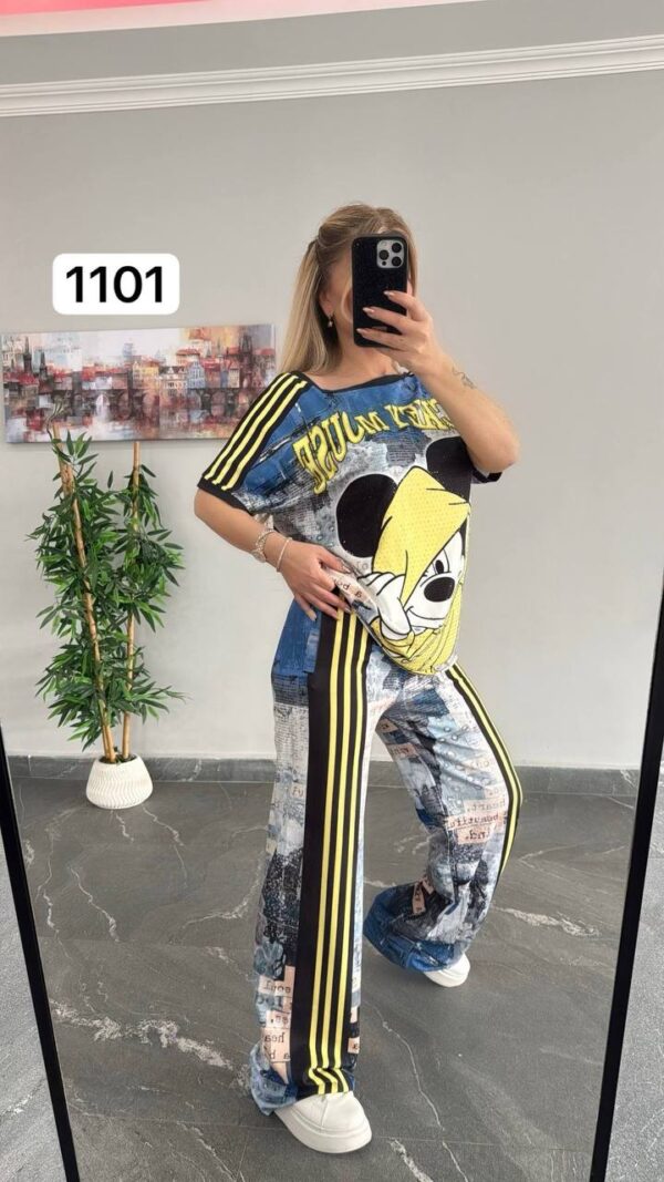 Women's Mickey Mouse Graphic Two-Piece Lounge Set