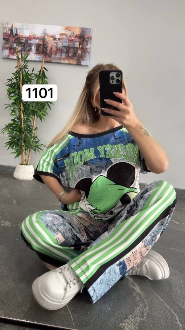 Women's Mickey Mouse Graphic Two-Piece Lounge Set