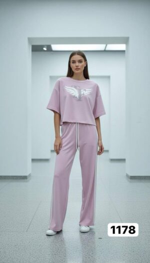 Elegant Two-Piece Mauve Leisure Set with Graphic Top