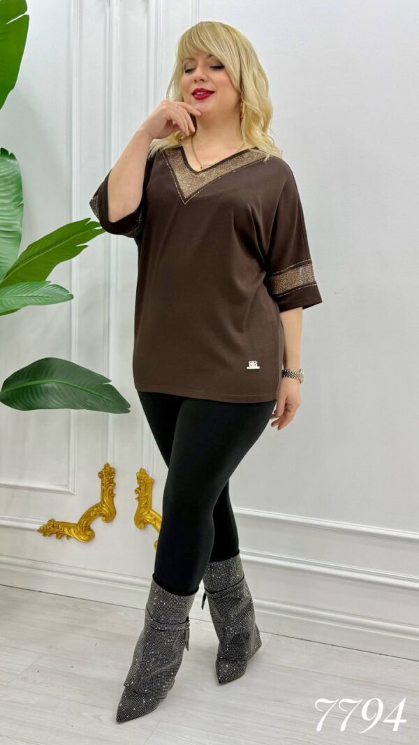 file_1139.jpg Elegant V-Neck Blouse with Metallic Mesh Detail