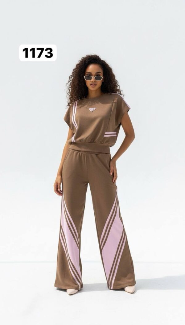 Women's Athletic Side-Stripe Two-Piece Coordinates Set