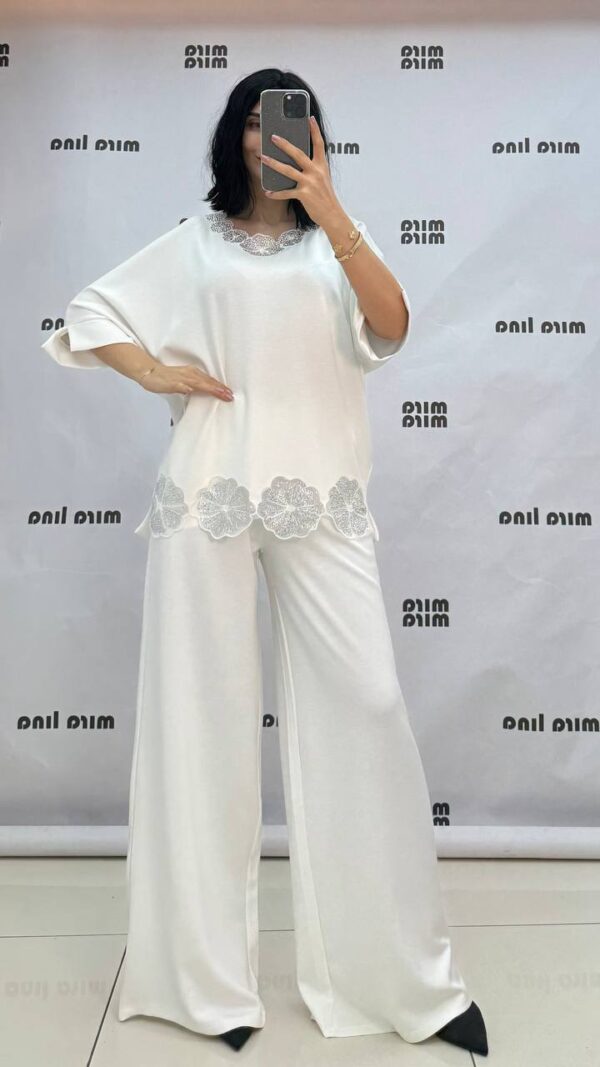 Elegant Floral Embellished Two-Piece Tunic Set