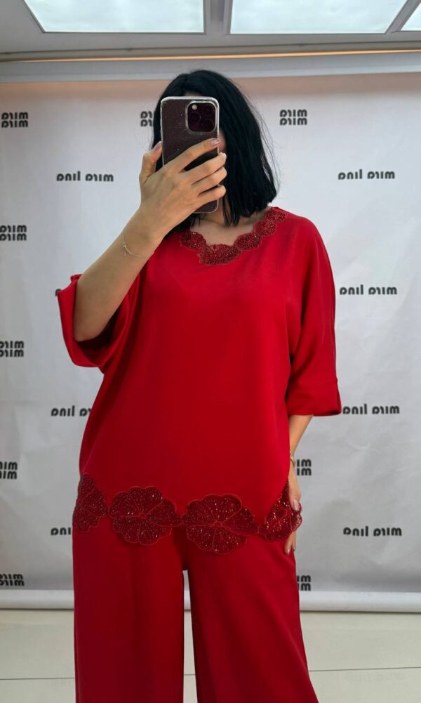 Elegant Floral Embellished Two-Piece Tunic Set