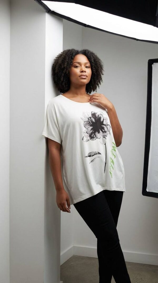 Elegant White Graphic Print Short Sleeve Blouse