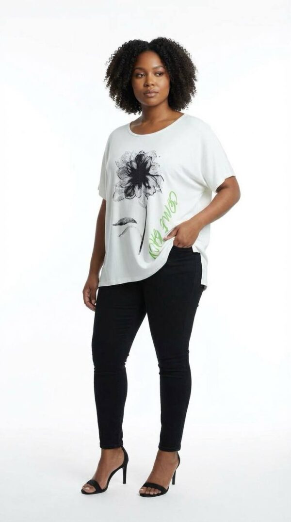 Elegant White Graphic Print Short Sleeve Blouse