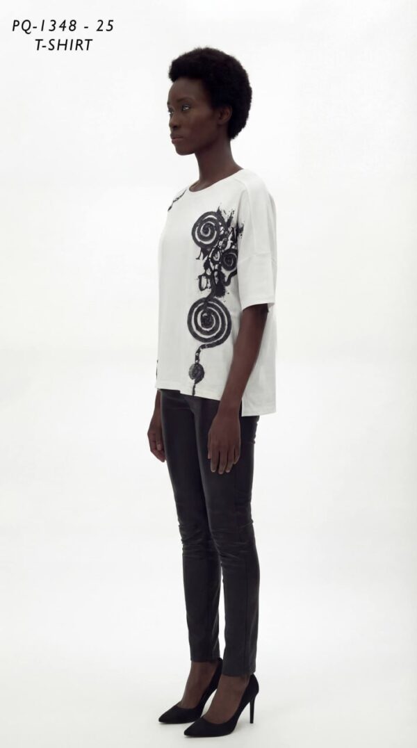 Women's Embellished Graphic Relaxed Fit Blouse