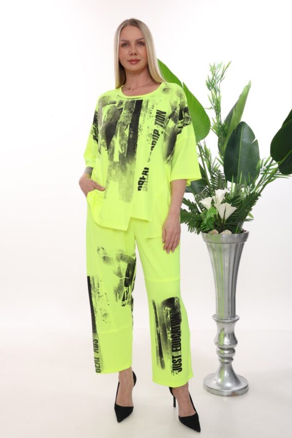 Urban Graphic Print Two-Piece Lounge Set