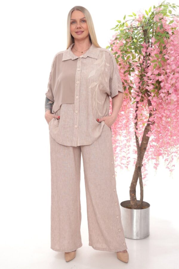 Two-Tone Leaf Embroidered Linen Suit
