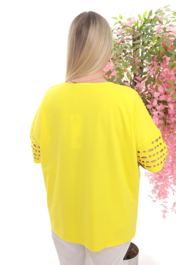 Asymmetric Spray Print Cutout T-Shirt