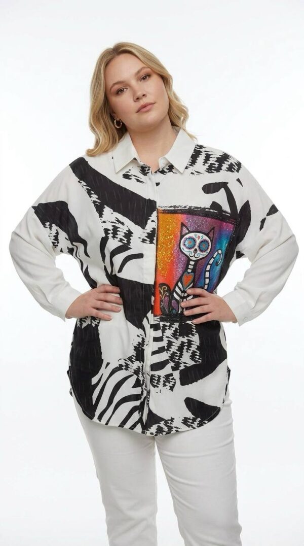 Wholesale Plus-Size Abstract Print Tunic with Cat Art Patch