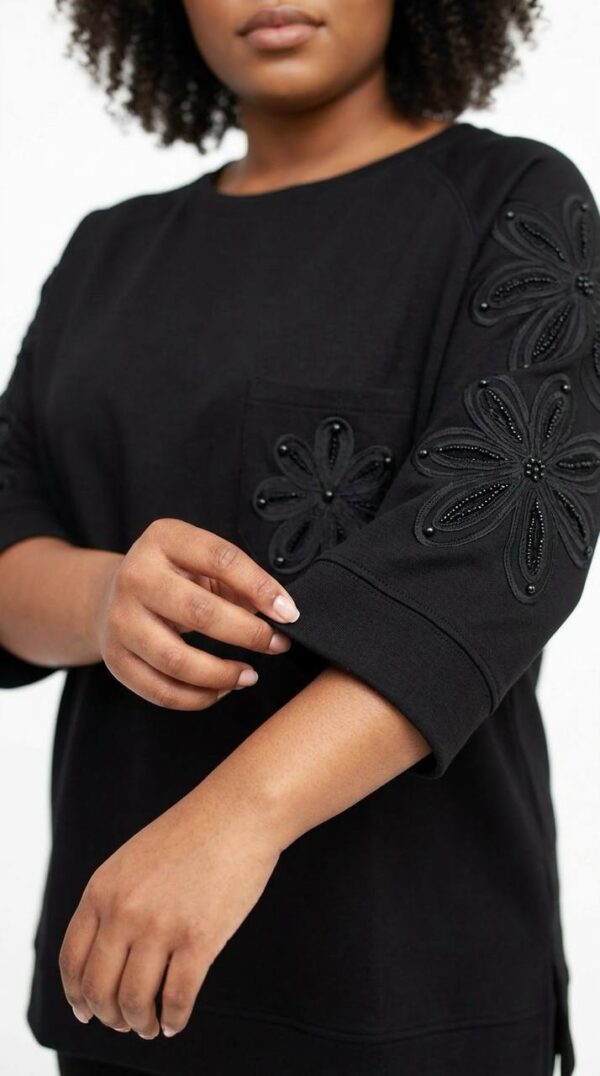 Embellished Floral Appliqué Knit Top