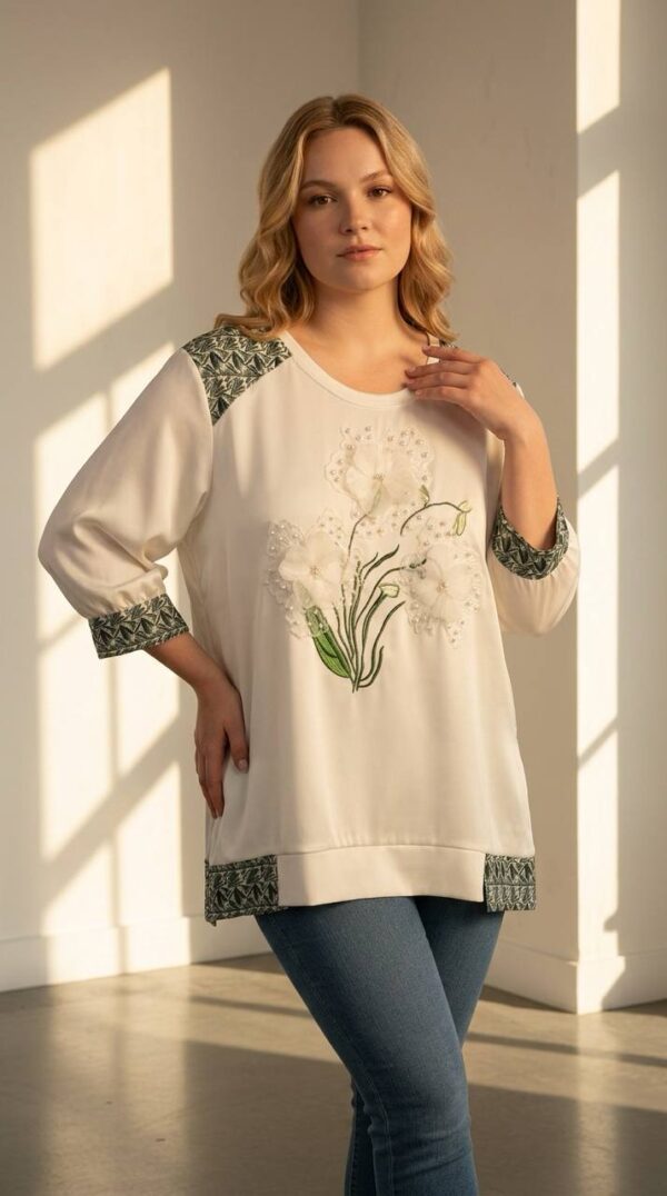 Embellished Floral Appliqué Tunic Blouse