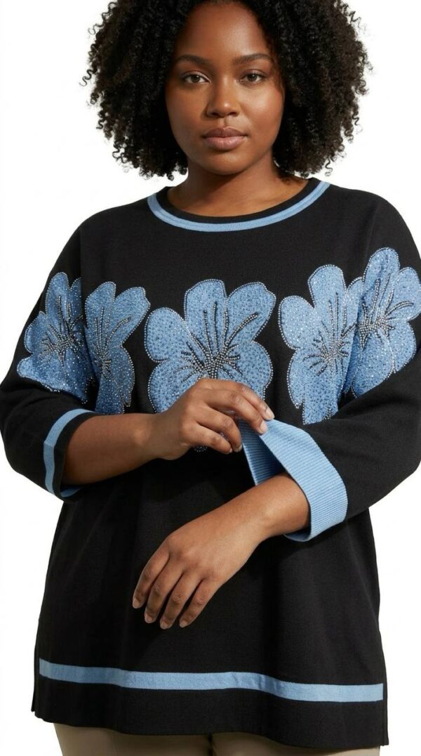 Floral Applique Three-Quarter Sleeve Tunic