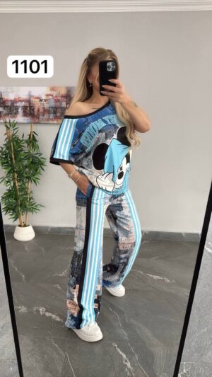 Women's Mickey Mouse Graphic Two-Piece Lounge Set