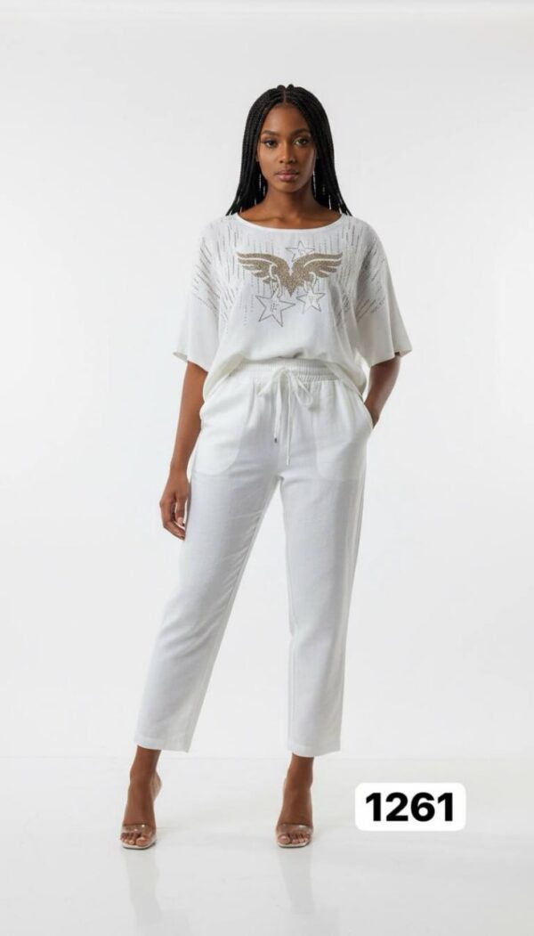 Embellished Wing Graphic Two-Piece Lounge Set Embellished Wing Graphic Two-Piece Lounge Set