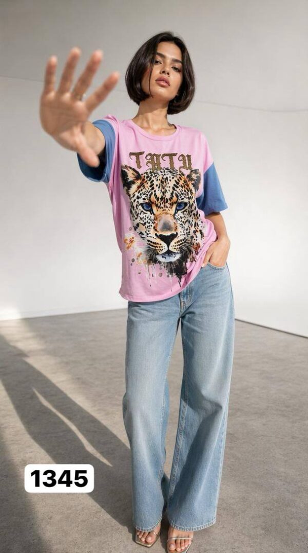 Premium Leopard Graphic Blouse Premium Leopard Graphic Blouse