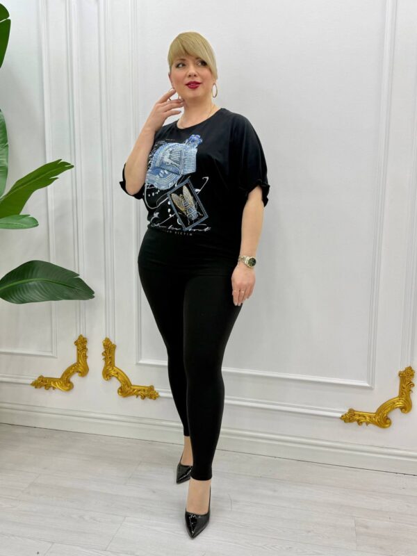Premium Graphic Blouse Size 42-46 Premium Graphic Blouse Size 42-46