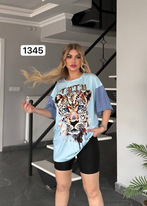 Premium Leopard Graphic Blouse Premium Leopard Graphic Blouse