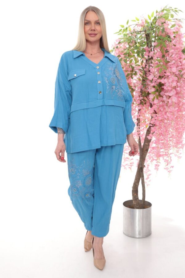 Artisanal Floral Embellished Co-ord Set Artisanal Floral Embellished Co-ord Set