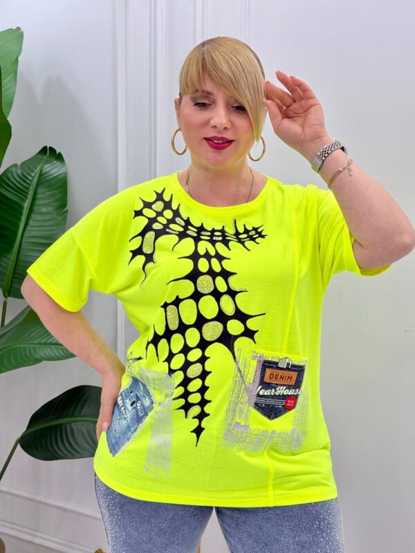 Women's Premium Graphic Blouse - Oversized Fit Women's Premium Graphic Blouse - Oversized Fit