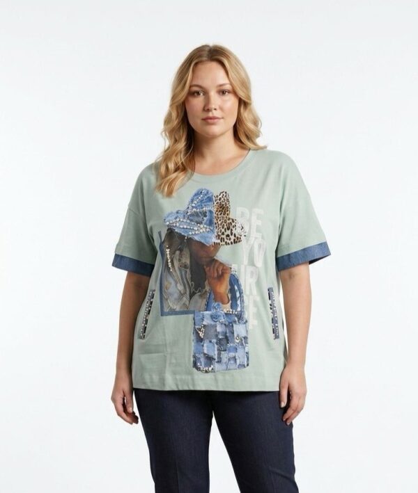 Premium Graphic Print Blouse - Wholesale Women's Top Premium Graphic Print Blouse - Wholesale Women's Top