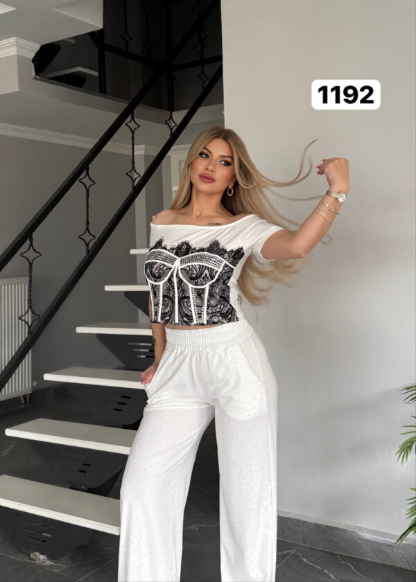 Women's Graphic Crop Top & Wide Leg Pants Set Women's Graphic Crop Top & Wide Leg Pants Set