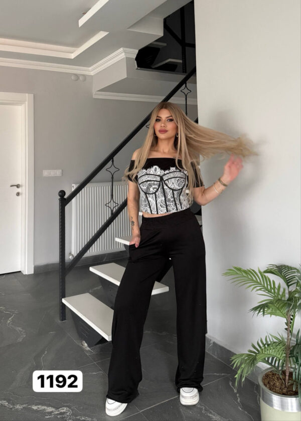 Women's Graphic Crop Top & Wide Leg Pants Set Women's Graphic Crop Top & Wide Leg Pants Set