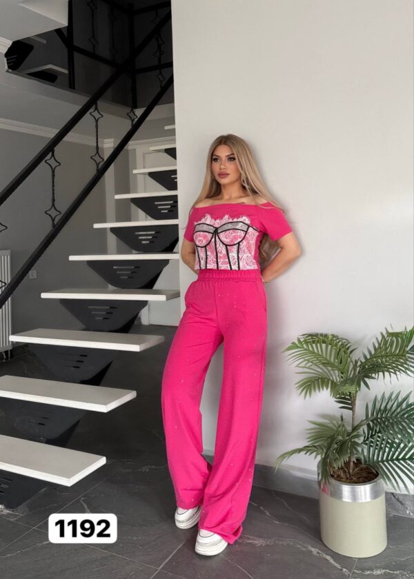 Women's Graphic Crop Top & Wide Leg Pants Set Women's Graphic Crop Top & Wide Leg Pants Set