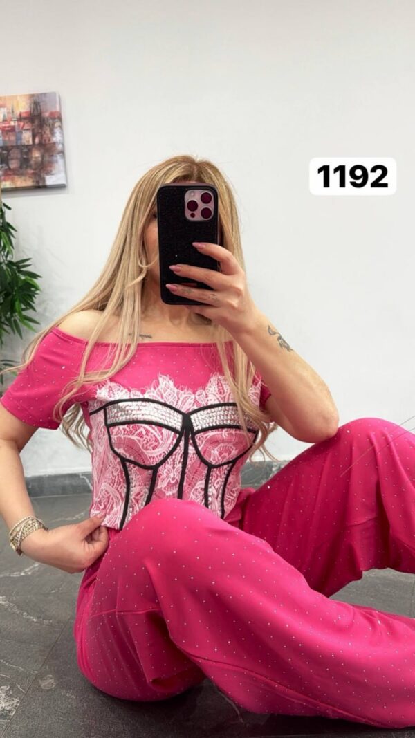Women's Graphic Crop Top & Wide Leg Pants Set Women's Graphic Crop Top & Wide Leg Pants Set