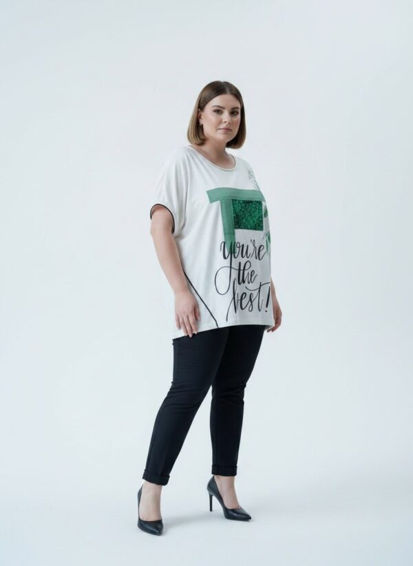 LAVELINA3181 Premium Graphic Blouse