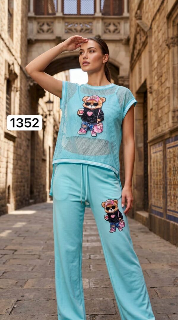 Women's Designer Bear Graphic T-Shirt & Pants Set Women's Designer Bear Graphic T-Shirt & Pants Set