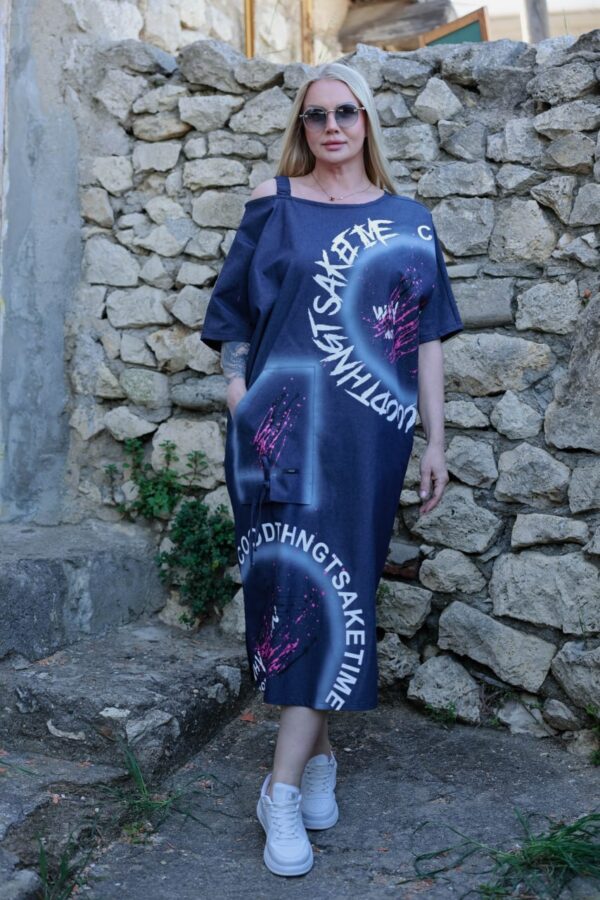 Wholesale Script Graphic Asymmetrical Blouse
