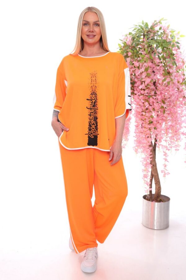 Premium Two-Piece Loungewear Set - Casual Comfort Collection Premium Two-Piece Loungewear Set - Casual Comfort Collection