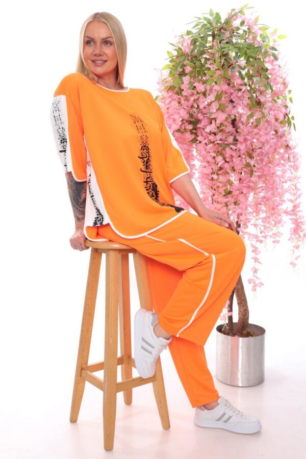 Premium Two-Piece Loungewear Set - Casual Comfort Collection Premium Two-Piece Loungewear Set - Casual Comfort Collection