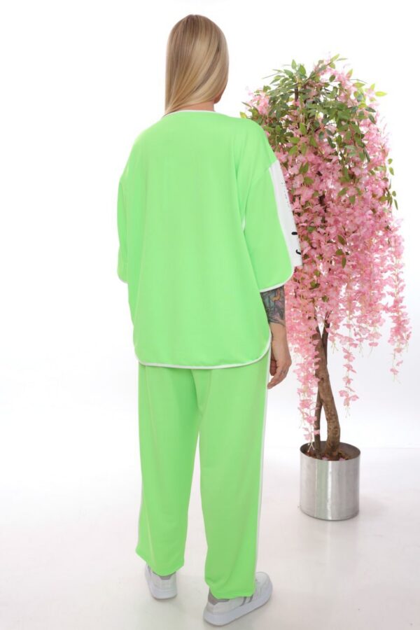 Premium Two-Piece Loungewear Set - Casual Comfort Collection Premium Two-Piece Loungewear Set - Casual Comfort Collection