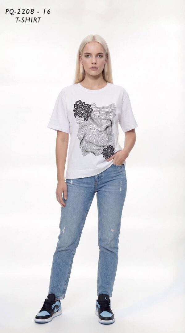 Premium Graphic T-Shirt with Floral Line Art Design Premium Graphic T-Shirt with Floral Line Art Design