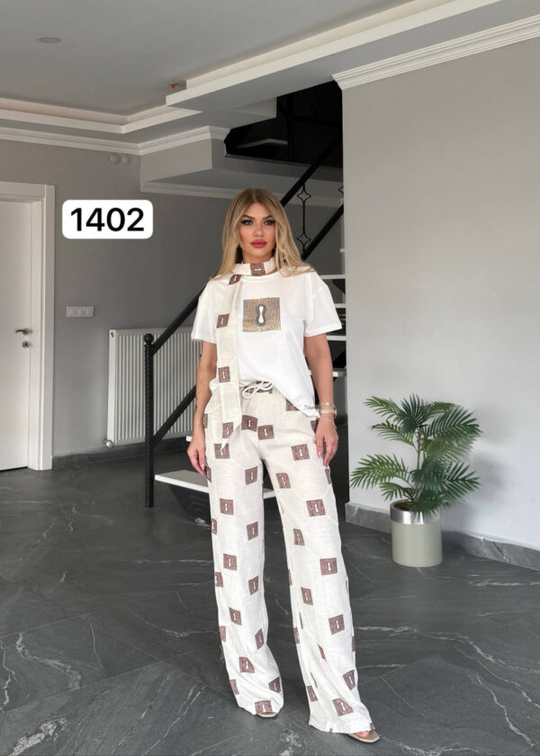 Premium Beige Loungewear Set - Top & Bottom Collection Premium Beige Loungewear Set - Top & Bottom Collection