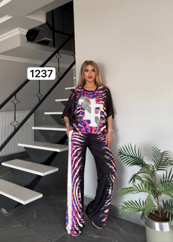 TATU1237 Vibrant Two-Piece Set TATU1237 Vibrant Two-Piece Set