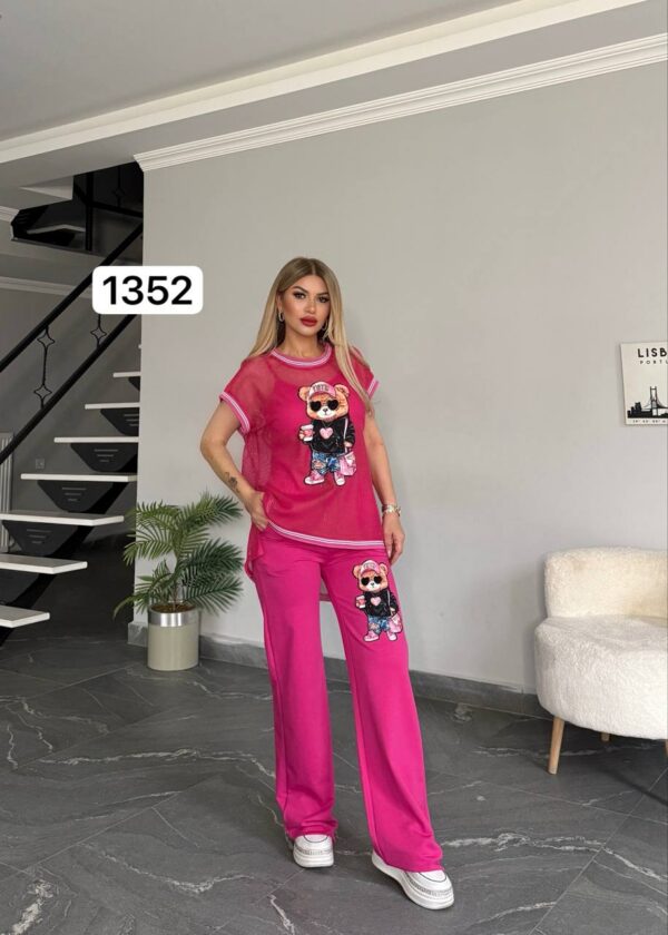 Women's Designer Bear Graphic T-Shirt & Pants Set Women's Designer Bear Graphic T-Shirt & Pants Set