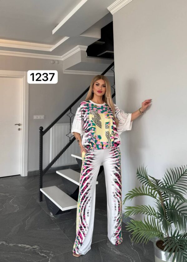 TATU1237 Vibrant Two-Piece Set TATU1237 Vibrant Two-Piece Set