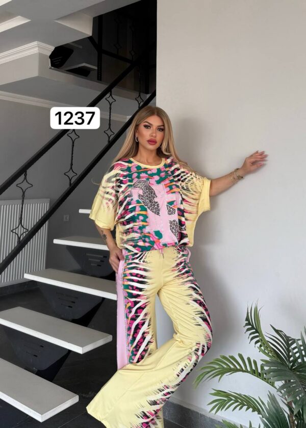 TATU1237 Vibrant Two-Piece Set TATU1237 Vibrant Two-Piece Set
