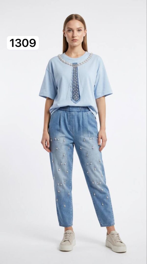 TATU1309 Premium Two-Piece Set - Decorative Top & Embellished Denim Bottoms TATU1309 Premium Two-Piece Set - Decorative Top & Embellished Denim Bottoms