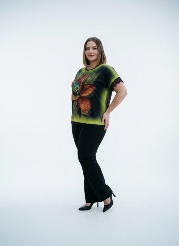 Premium Graphic Blouse 44-48 - Wholesale Fashion Top Premium Graphic Blouse 44-48 - Wholesale Fashion Top