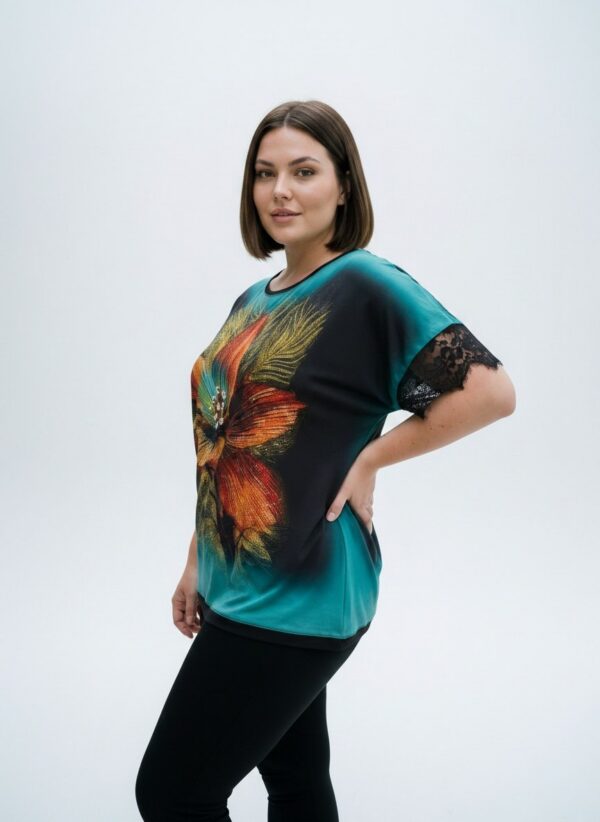 Premium Graphic Blouse 44-48 - Wholesale Fashion Top Premium Graphic Blouse 44-48 - Wholesale Fashion Top