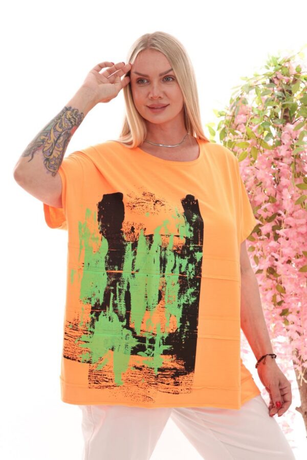 Premium Graphic Blouse with Vibrant Abstract Print Premium Graphic Blouse with Vibrant Abstract Print
