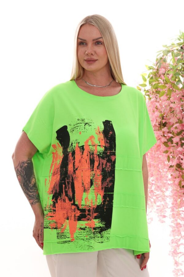 Premium Graphic Blouse with Vibrant Abstract Print Premium Graphic Blouse with Vibrant Abstract Print