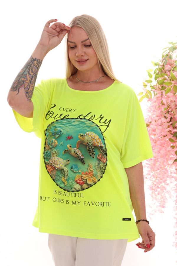 Premium Graphic Blouse - Oversized Fit Premium Graphic Blouse - Oversized Fit