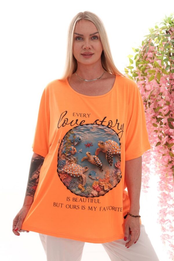 Premium Graphic Blouse - Oversized Fit Premium Graphic Blouse - Oversized Fit